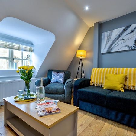 Stamford Central Stay - Stylish 2-Bed Apartment With Wifi Екстериор снимка